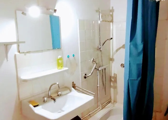 11 Rue Basse بيت للعطل